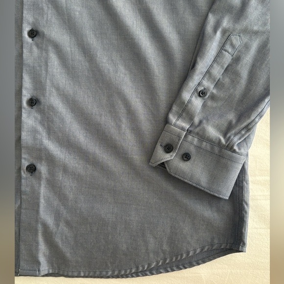 RW&CO. Navy Tailored Fit Spread Collar Dress Shirt - Picture 7 of 7